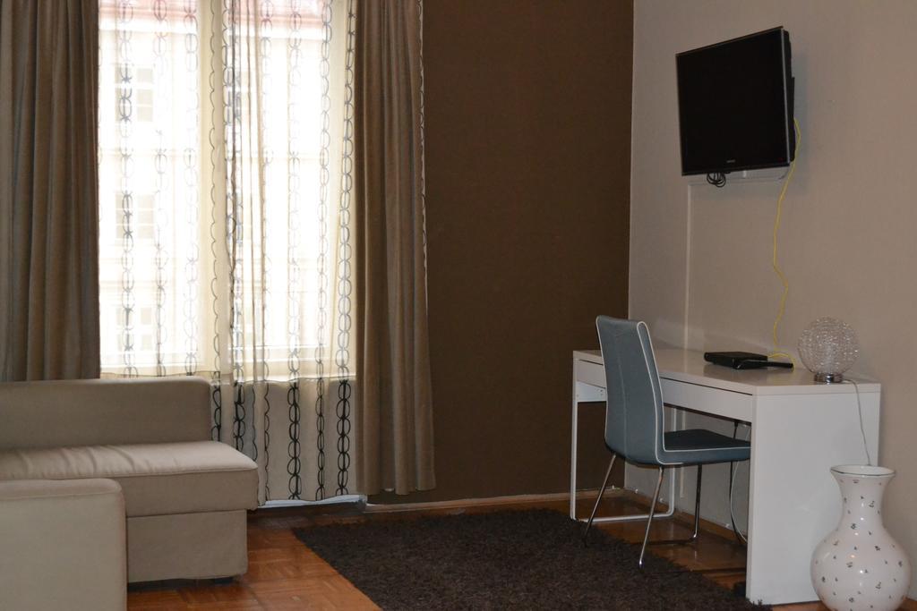 Goldfisch Apartment Hoher Markt Bécs Szoba fotó