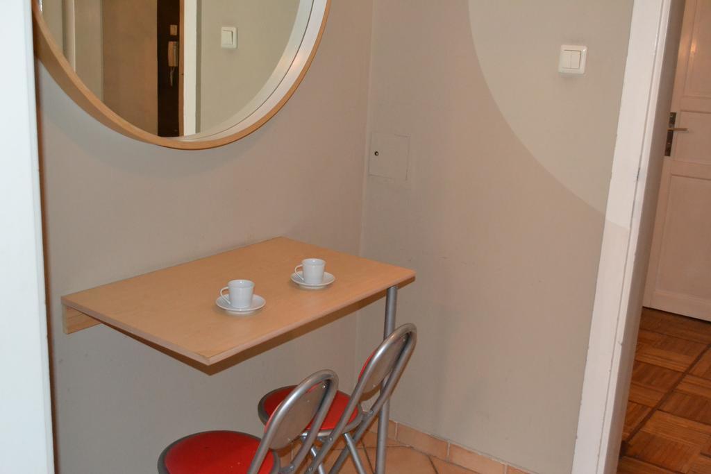 Goldfisch Apartment Hoher Markt Bécs Szoba fotó